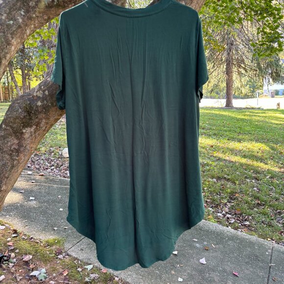 Latched Mama V-Neck Nursing Tee 2.0 (Maternity or Nursing Friendly) - Picture 2 of 3